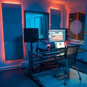 c90 studio white suite